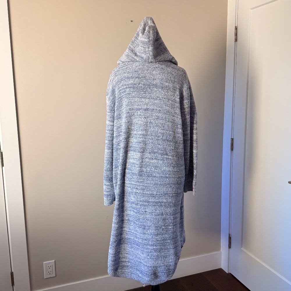 Softies by Paddi Murphy Hooded Marshmallow Lounger – Size L/XL – Light Blue - Picture 4 of 5